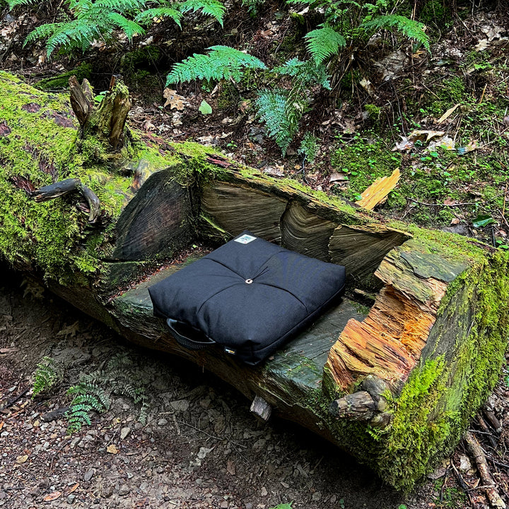 Wanderer 'QUAD' Outdoor Cushion - Onyx – Peace Cabin